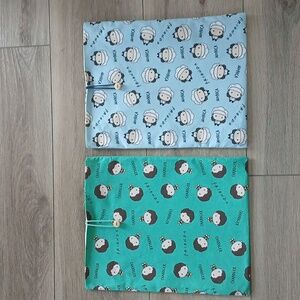 New Monica & Chandler book sleeves